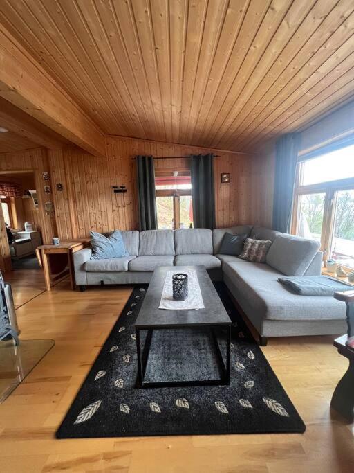 Cozy And Spacious Cabin Svensby Zewnętrze zdjęcie